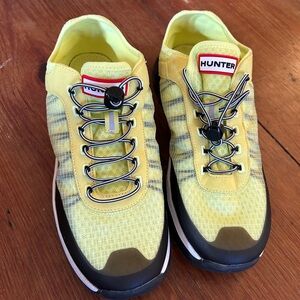 Hunter Yellow Sneakers with Black and Gray Details